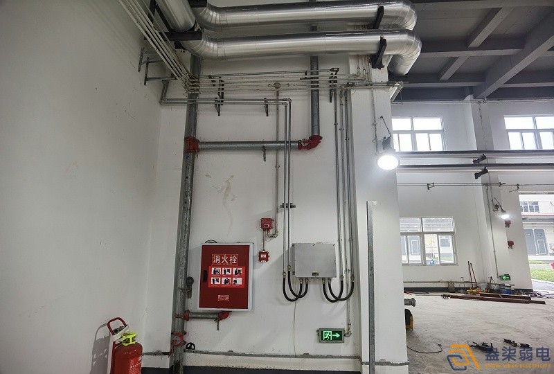 成都智能工廠—防爆攝像機(jī)的功能特性有哪些？