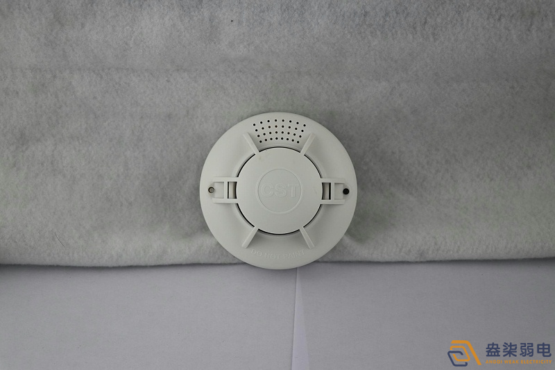 小區(qū)為什么必須安裝煙霧報警器？